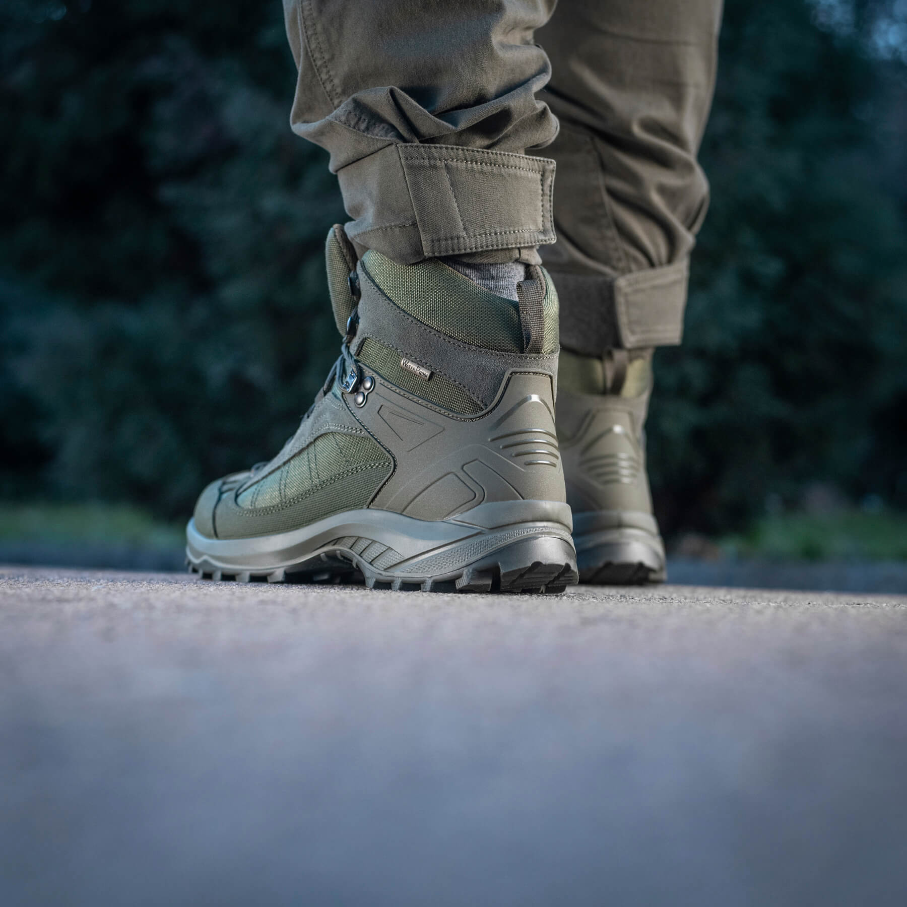 ウォーキング・ランニングウェア On for BEAMS Track Jacket Evergreen M M-Tac черевики тактичні демісезонні Ranger Green купити за