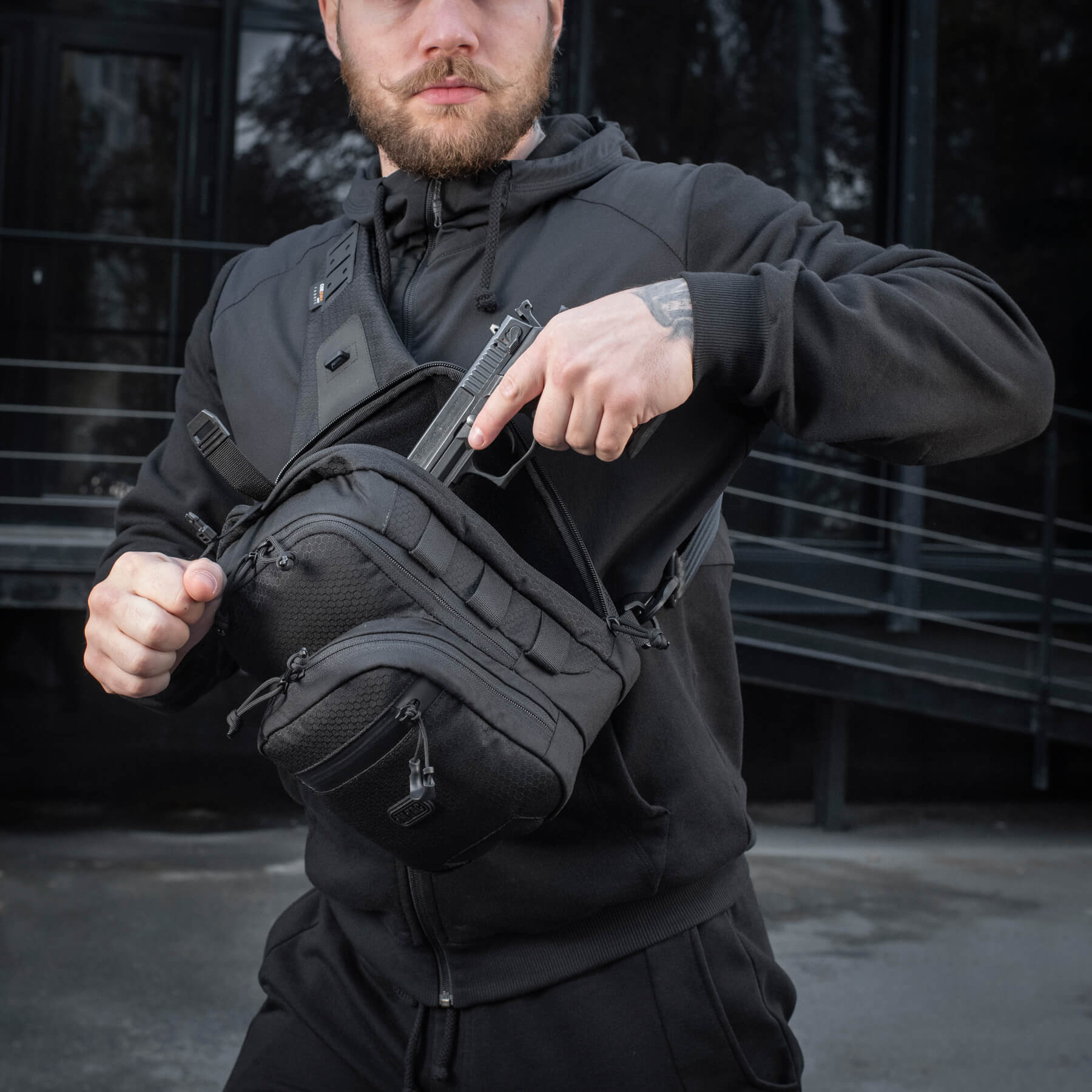 M-Tac сумка Cross Bag Slim Elite Hex Black купити за доступною